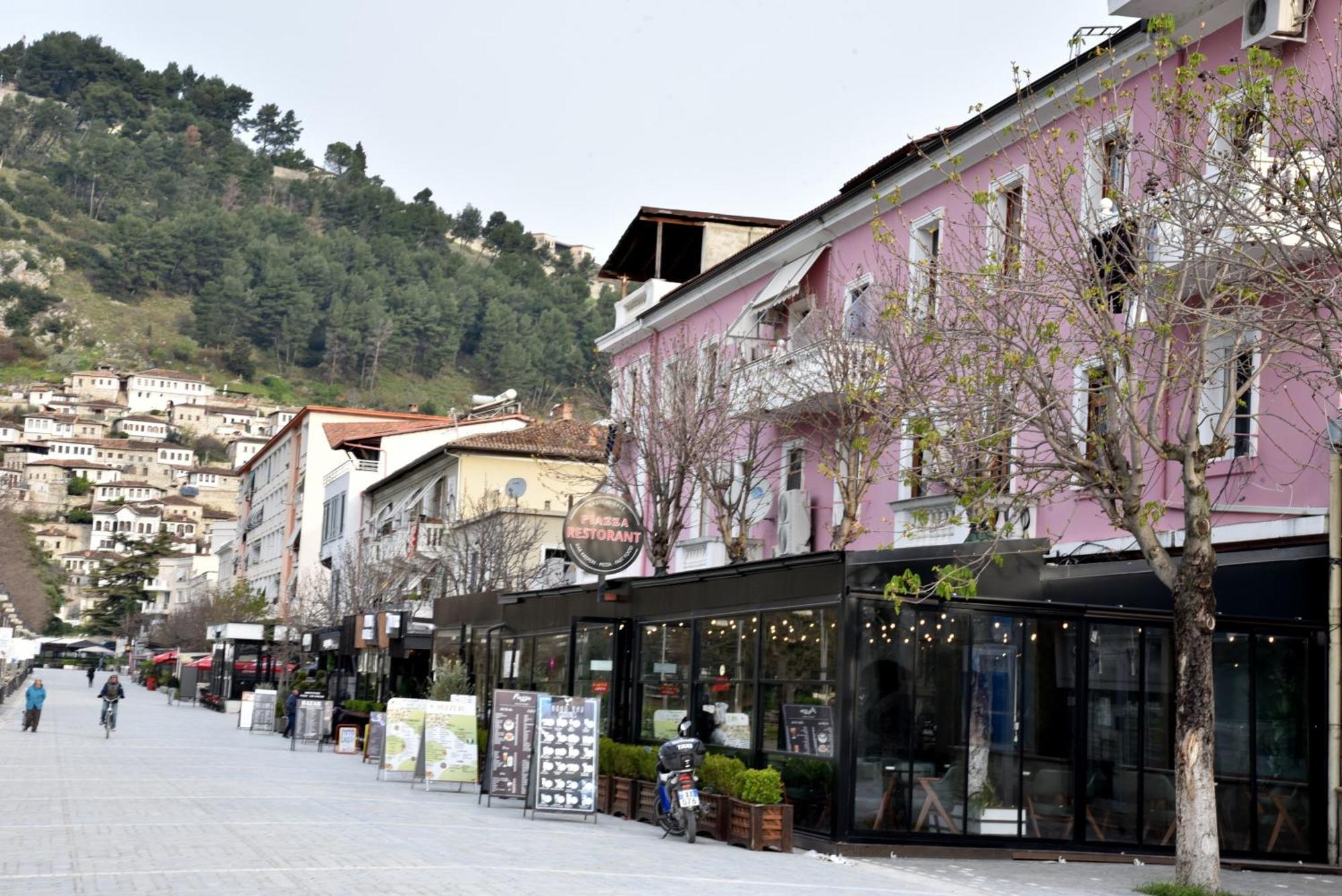Woodland Appartement Berat Buitenkant foto